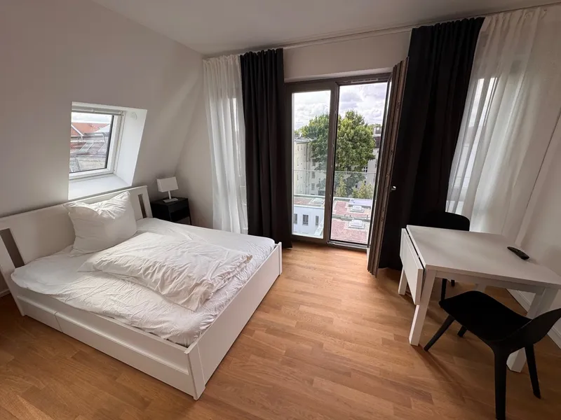 Weißensee: Berliner Allee: ZWEITBEZUG im BAU - VERFÜGBAR AB ENDE SEPT. : 1-Zi-DACHGESCHOSS, 25 m² — photo 1